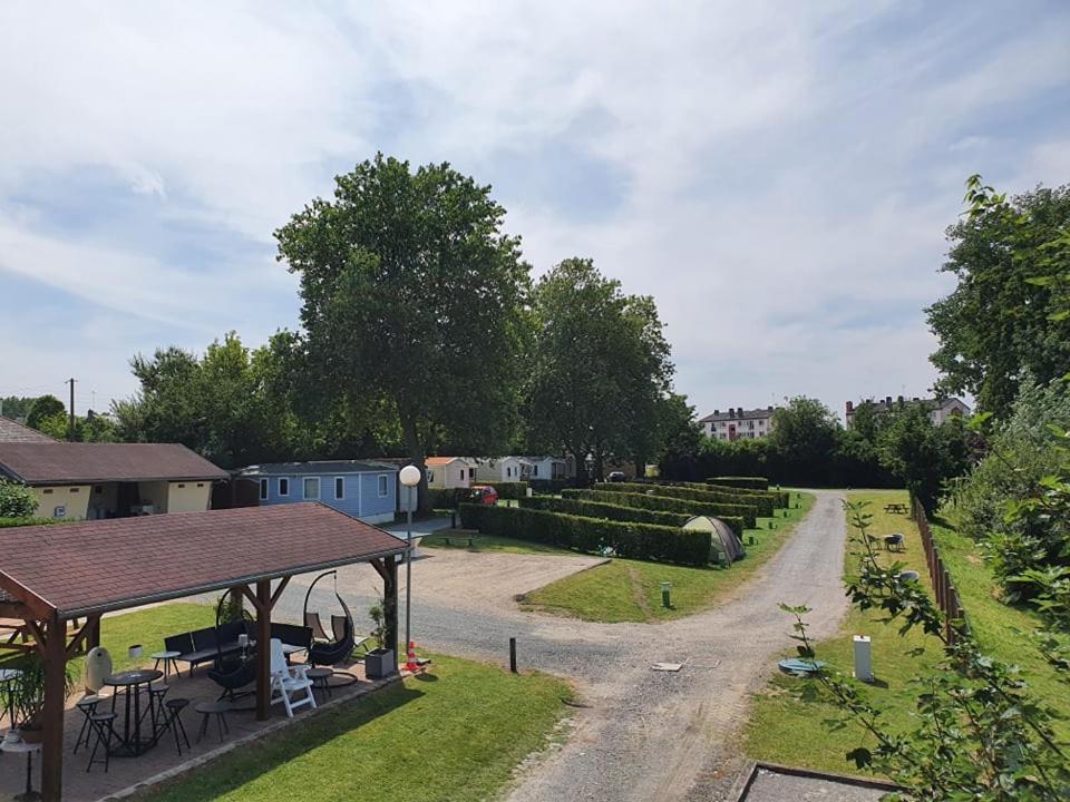 Camping Le Brochet Hotel Peronne  Bagian luar foto