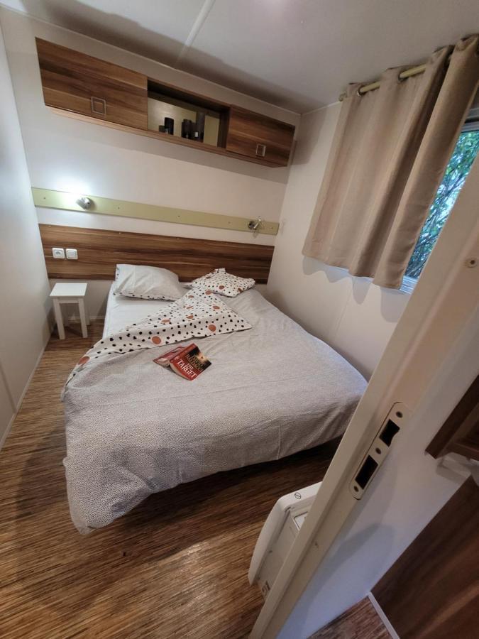 Camping Le Brochet Peronne  Bagian luar foto