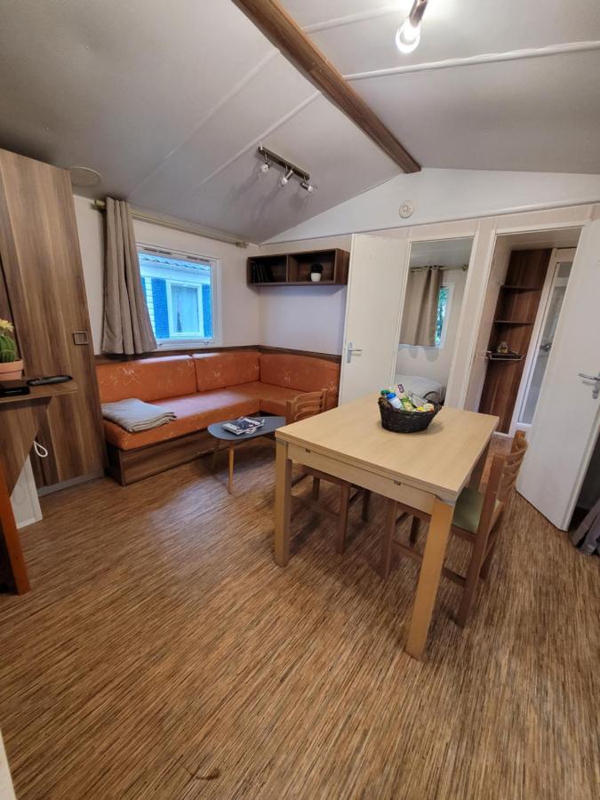 Camping Le Brochet Peronne  Bagian luar foto
